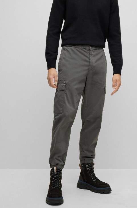 Hugo Boss χαλαρή εφαρμογή Cargo παντελόνι σε ελαστικό βαμβακερό σκούρο γκρι