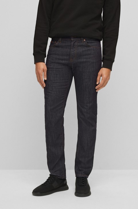 Hugo Boss σκούρο μπλε τζιν με κανονική εφαρμογή σε μπλε τζιν