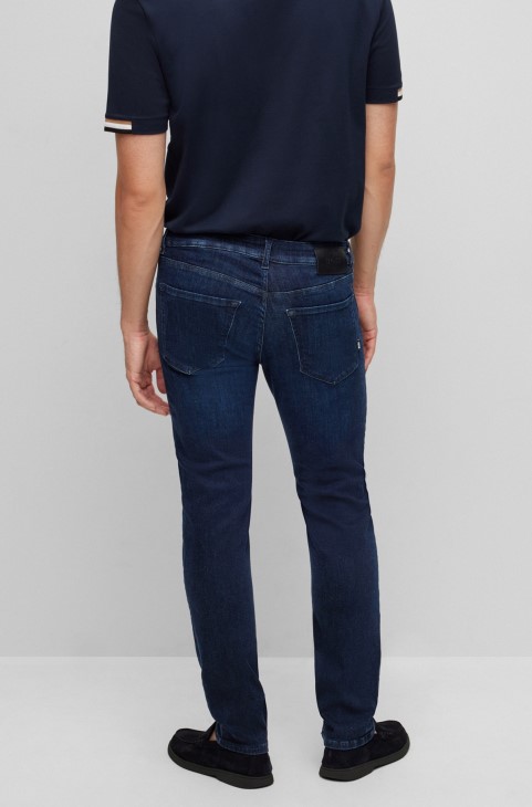 κανονική εφαρμογή τζιν σε σκούρο-μπλε Super-stretch τζιν σκούρο μπλε Hugo Boss
