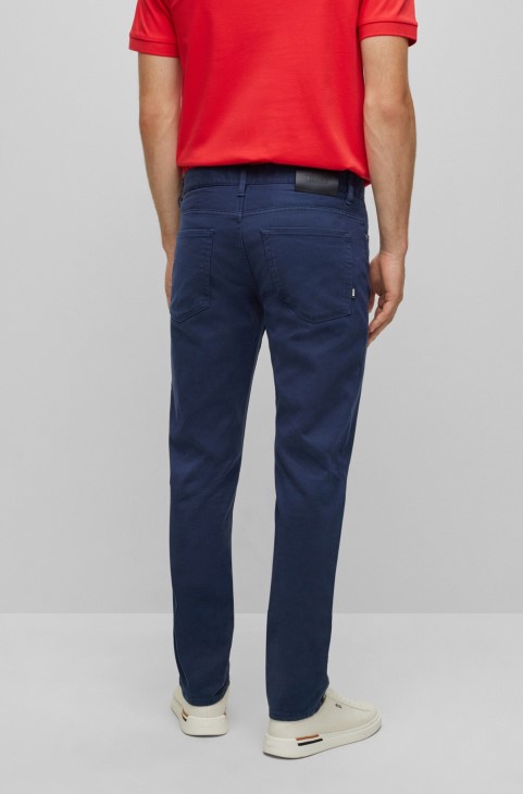 Hugo Boss σκούρο μπλε Slim-fit τζιν σε μικροδομή τζιν
