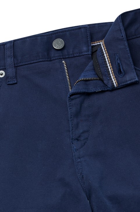 Hugo Boss σκούρο μπλε Slim-fit τζιν σε μικροδομή τζιν
