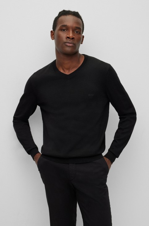 μαύρο πουλόβερ Hugo Boss με λαιμόκοψη V σε υπεύθυνο μαλλί