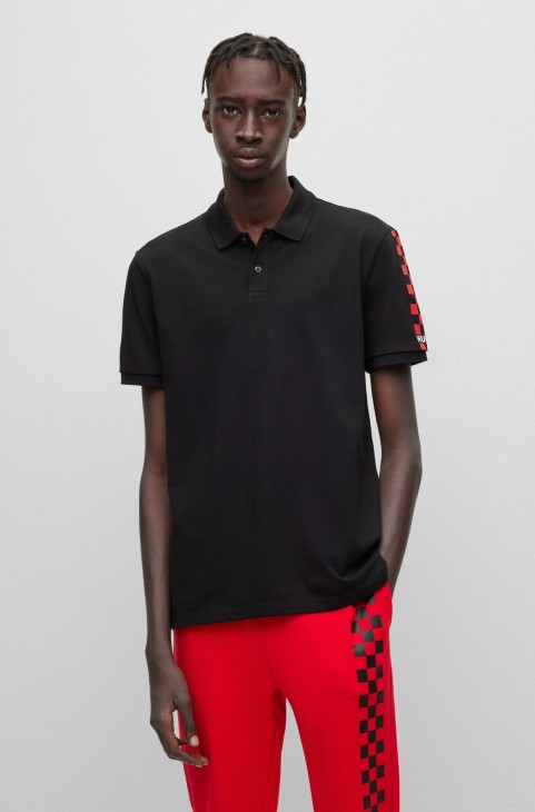 μαύρο πουκάμισο πόλο με κανονική εφαρμογή βαμβακερό-πικέ με λογότυπο έργο τέχνης Hugo Boss