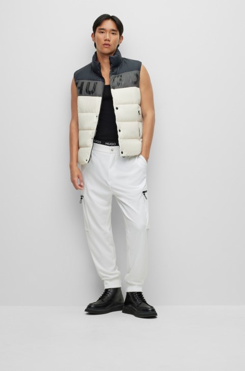 χρωματιστό Puffer Gilet με έντονο λογότυπο Hugo Boss λευκό
