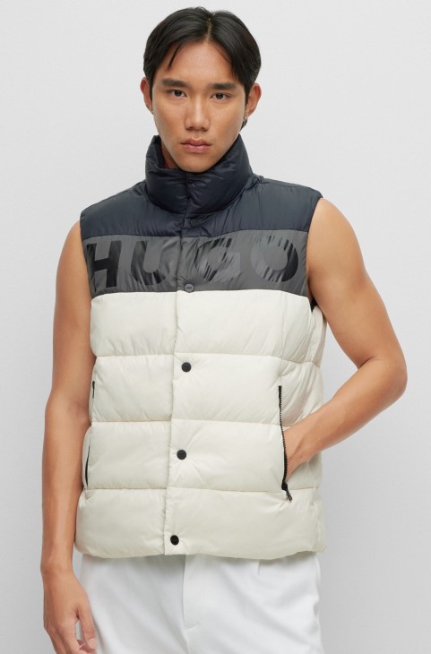 χρωματιστό Puffer Gilet με έντονο λογότυπο Hugo Boss λευκό
