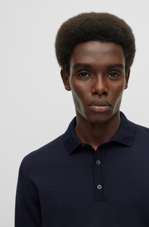 πουλόβερ σε λεπτή εφαρμογή από υπεύθυνο μαλλί με γιακά πόλο σκούρο μπλε Hugo Boss
