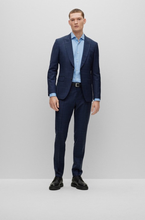 Ανοιχτό μπλε πουκάμισο Hugo Boss με κανονική εφαρμογή σε σιδερένιο ελαστικό και βαμβακερό Twill
