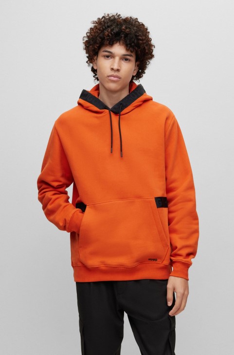 σκούρο πορτοκαλί Hugo Boss Hoodie από οργανικό βαμβάκι με στολίδια με λογότυπο