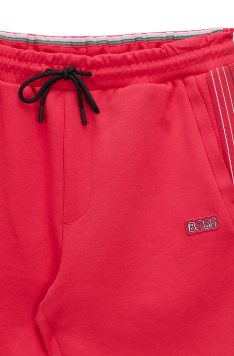 Σορτς κανονικής εφαρμογής από βαμβακερό μείγμα με πολύχρωμο λογότυπο Hugo Boss Pink
