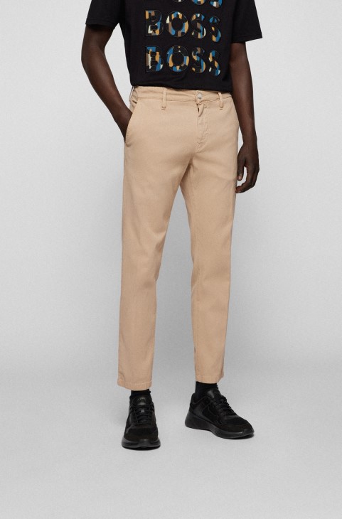 ανοιχτό μπεζ παντελόνι Hugo Boss με κωνική εφαρμογή από βαμβακερό ύφασμα κηρήθρας