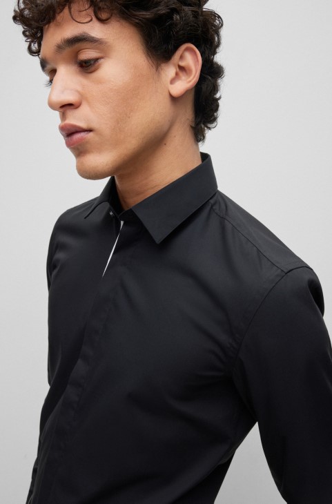 Slim-fit πουκάμισο σε εύκολο σιδερένιο ελαστικό και βαμβακερό λουράκι ποπλίνα Hugo Boss μαύρο
