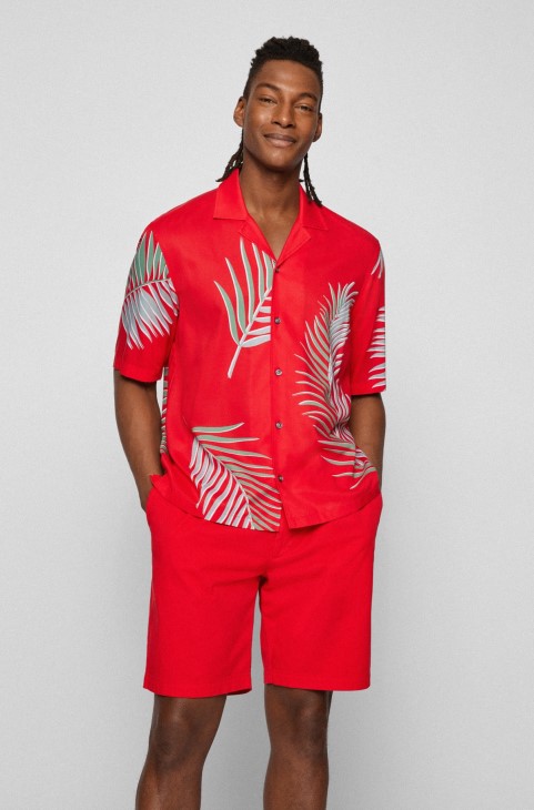 κοντομάνικο πουκάμισο Hugo Boss με κανονική εφαρμογή με στάμπα σε κόκκινο χρώμα