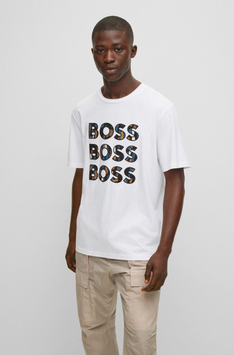 Χαλαρή μπλούζα σε βαμβακερή φανέλα με τριπλό λογότυπο Hugo Boss λευκό