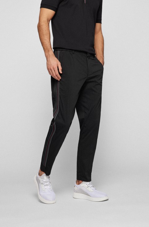 μαύρο βαμβακερό παντελόνι Hugo Boss με λεπτή εφαρμογή με κολλητική ταινία