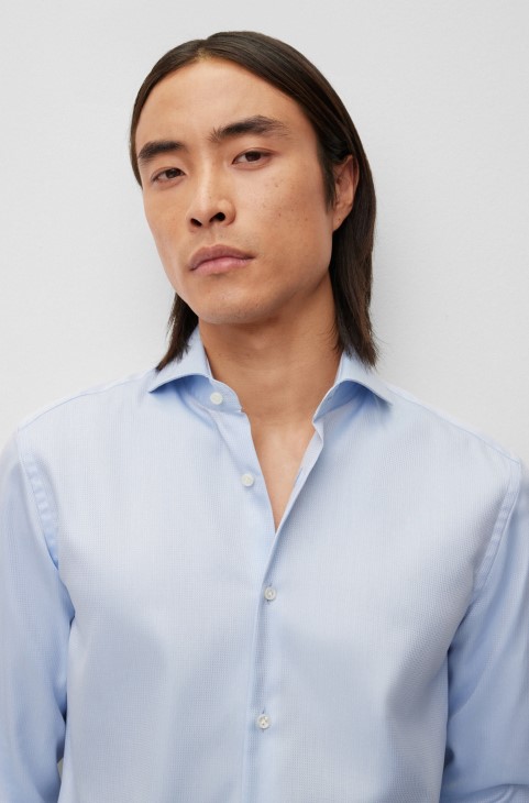Πουκάμισο Hugo Boss σε γαλάζιο Slim-fit από μη σιδερένιο δομημένο οργανικό βαμβάκι

