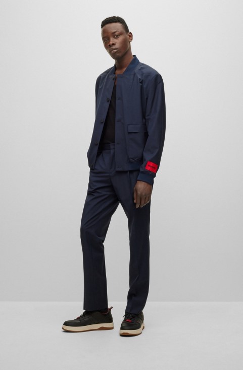 Κοστούμι εμπνευσμένο από αθλητική φόρμα σε λεπτή εφαρμογή από σούπερ ευλύγιστο ύφασμα σκούρο μπλε Hugo Boss