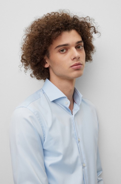 Slim-fit πουκάμισο από βαμβακερό σιδερένιο Twill γαλάζιο Hugo Boss
