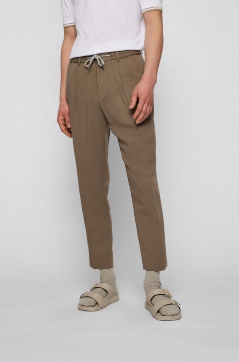 Παντελόνι Hugo Boss ανοιχτό πράσινο με κωνική εφαρμογή με κορδόνι στη μέση