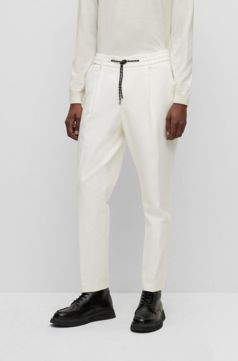 Παντελόνι Hugo Boss με κωνική εφαρμογή από καθαρό βαμβάκι με κορδόνι στη μέση λευκό