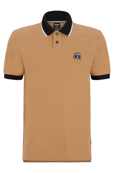 Hugo Boss μπεζ μπλουζάκι πόλο από οργανικό βαμβάκι με μπάλωμα ταξί
