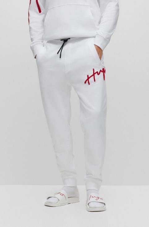 Παντελόνι φόρμας Hugo Boss λευκό βαμβακερό με χειρόγραφο κέντημα με λογότυπο