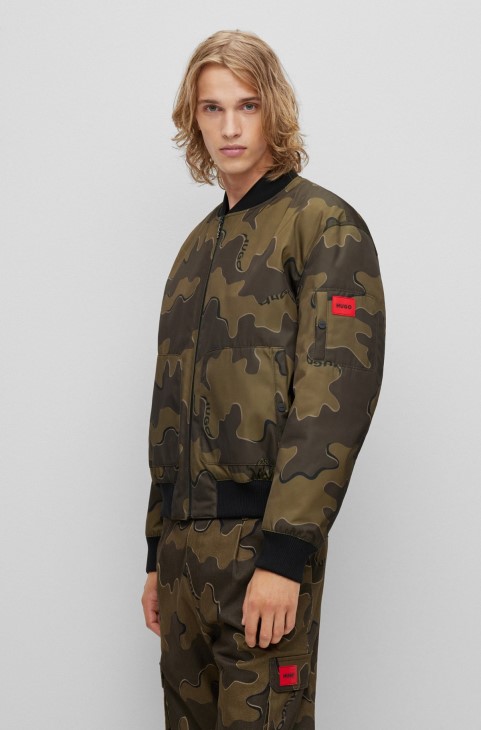 αδιάβροχο Bomber Jacket με μοτίβο παραλλαγής Hugo Boss