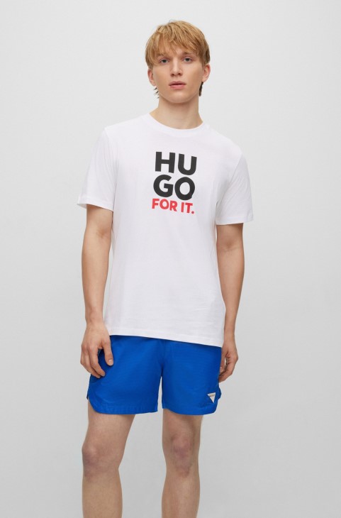 Βαμβακερό μπλουζάκι Hugo Boss με στάμπα με λογότυπο και λευκό σλόγκαν