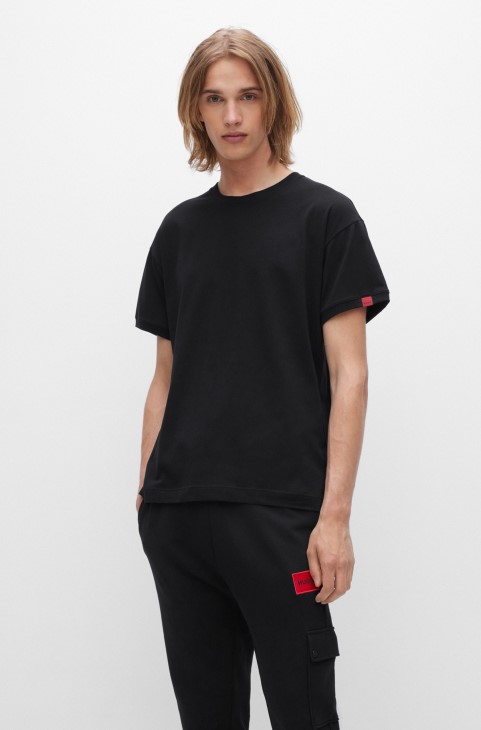 Μαύρο μπλουζάκι σαλονιού χαλαρής εφαρμογής από ελαστικό βαμβάκι με λογότυπο Hugo Boss