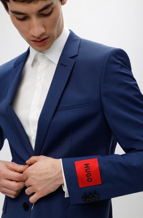 γαλάζιο εξαιρετικά λεπτό κοστούμι σε ένα σούπερ εύκαμπτο μείγμα μαλλιού Hugo Boss
