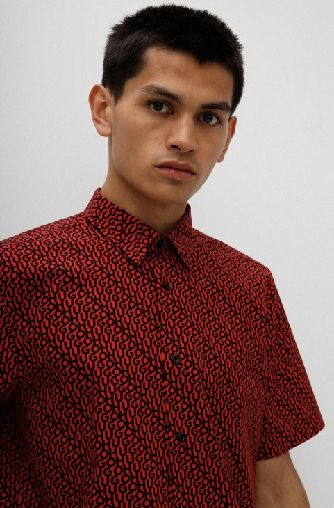 Πουκάμισο Hugo Boss σε χαλαρή εφαρμογή σε κόκκινο βαμβακερό τυπωμένο λογότυπο
