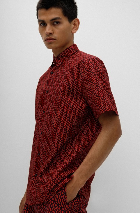 Πουκάμισο Hugo Boss σε χαλαρή εφαρμογή σε κόκκινο βαμβακερό τυπωμένο λογότυπο
