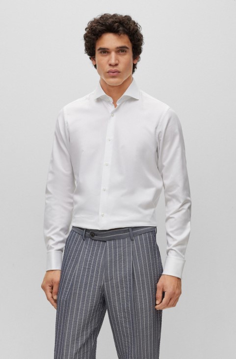 Πουκάμισο Hugo Boss με κανονική εφαρμογή σε λευκό μικροδομημένο οργανικό βαμβάκι