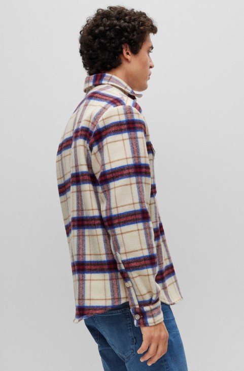 Hugo Boss λευκό μπλουζάκι με χαλαρή εφαρμογή σε καρό μαλλί
