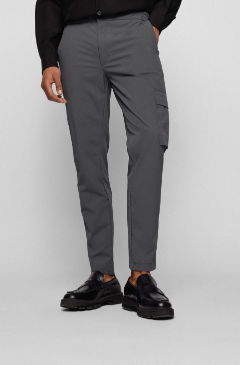 Slim-fit Cargo παντελόνι Hugo Boss σε σκούρο γκρι ποπλίνα Performance-stretch