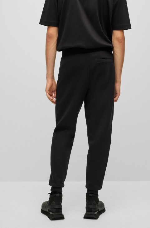 μαύρα βαμβακερά αθλητικά παντελόνια με πλαίσιο λογότυπο Hugo Boss
