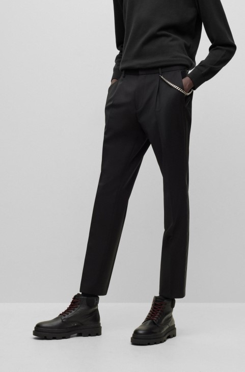 Μαύρο μάλλινο παντελόνι με εξαιρετικά λεπτή εφαρμογή με λεπτομέρεια αλυσίδας Hugo Boss