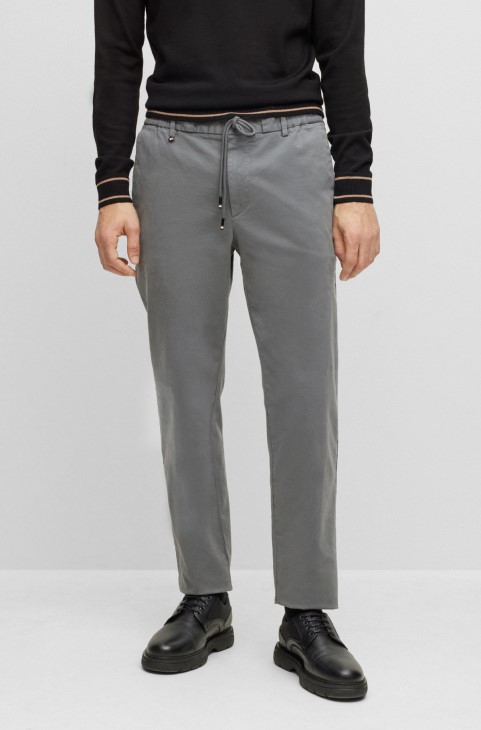 Παντελόνι Hugo Boss Slim-fit σε βαμβακερή γκαμπαρντίνα σκούρο γκρι