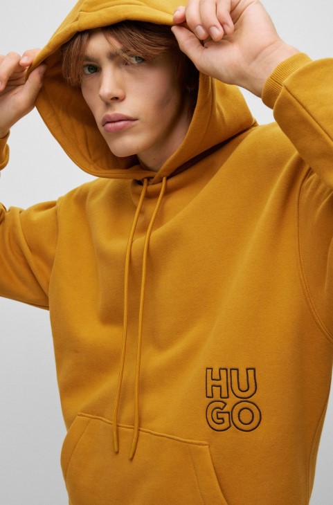 Hugo Boss φούτερ χαλαρής εφαρμογής από οργανικό βαμβάκι με στοιβαγμένο λογότυπο πορτοκαλί
