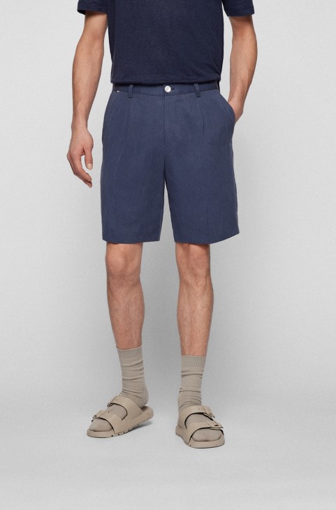 Hugo Boss σκούρο μπλε κωνικό σορτς με πιέτα μπροστά σε λινό μείγμα