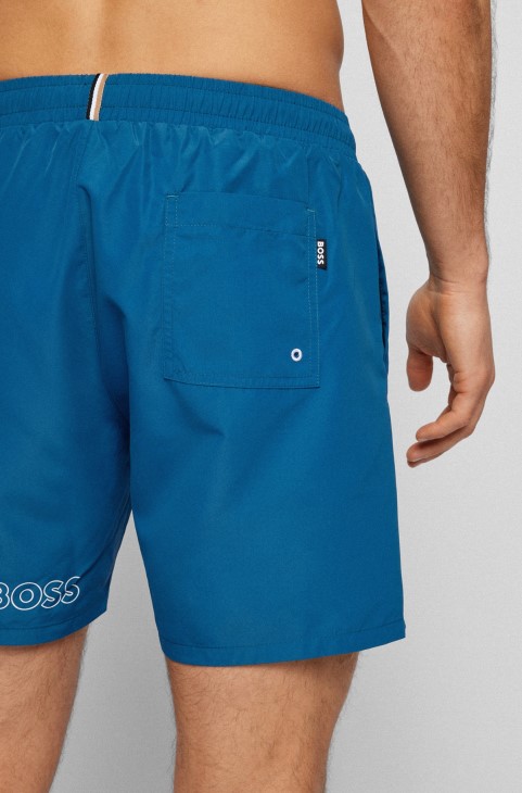 σορτς μαγιό μπλε Hugo Boss από ανακυκλωμένο υλικό με επαναλαμβανόμενα λογότυπα
