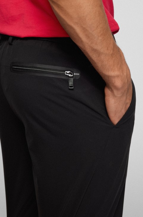 μαύρο σορτς Hugo Boss σε χαλαρή εφαρμογή σε αδιάβροχη ποπλίνα
