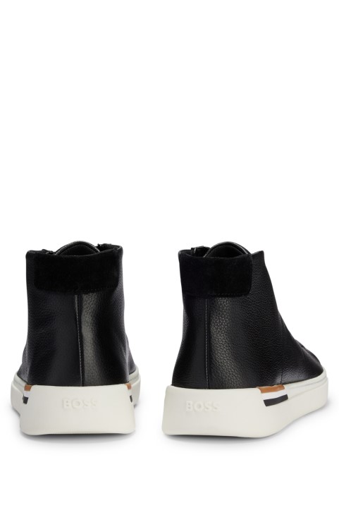 Μαύρα ψηλοτάπητα παπούτσια από ψεύτικο δέρμα με χαρακτηριστική ρίγα Hugo Boss
