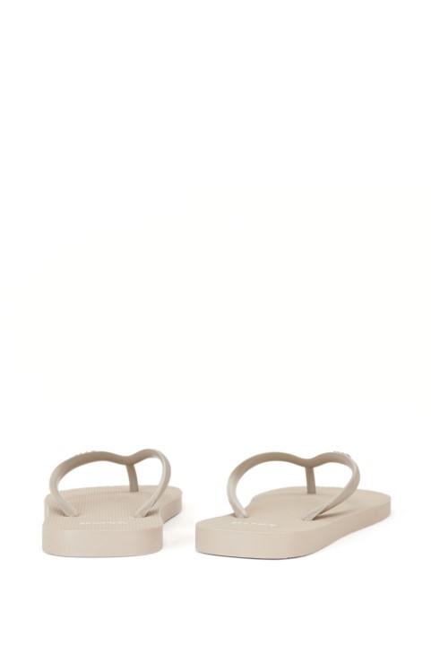 Επώνυμες σαγιονάρες Hugo Boss με δομημένα λουριά ανοιχτό μπεζ
