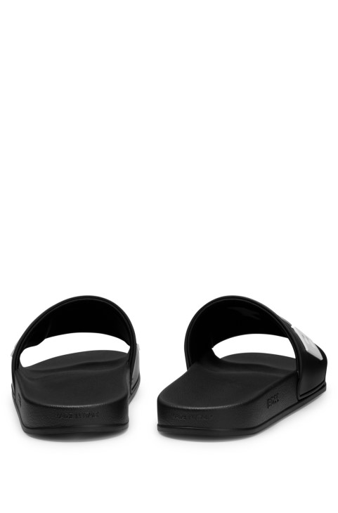 μαύρες διαφάνειες ιταλικής κατασκευής Hugo Boss με λογότυπο ανυψωμένης αντίθεσης
