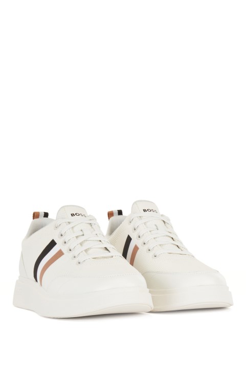 λευκές σόλες κούπας Hugo Boss με ρίγα υπογραφής