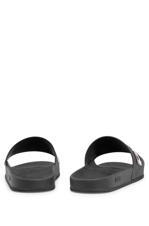 διαφάνειες Pvc με λογότυπο με λωρίδα υπογραφής και μαύρη αφεντική Hugo με περίγραμμα ποδιών
