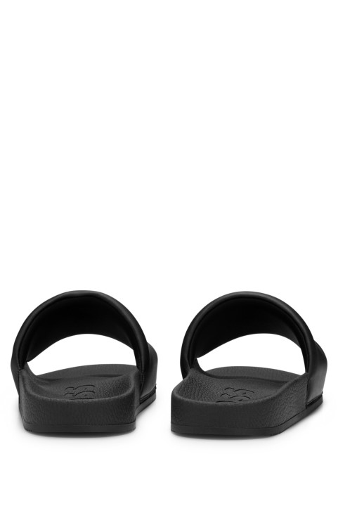 Hugo Boss μαύρες τσουλήθρες ιταλικής κατασκευής με κεντημένο λογότυπο
