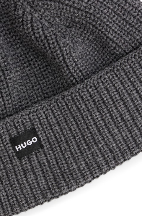 Hugo Boss γκρι καπέλο ψαρά με ραβδώσεις με ετικέτα με λογότυπο σε μαλακά νήματα
