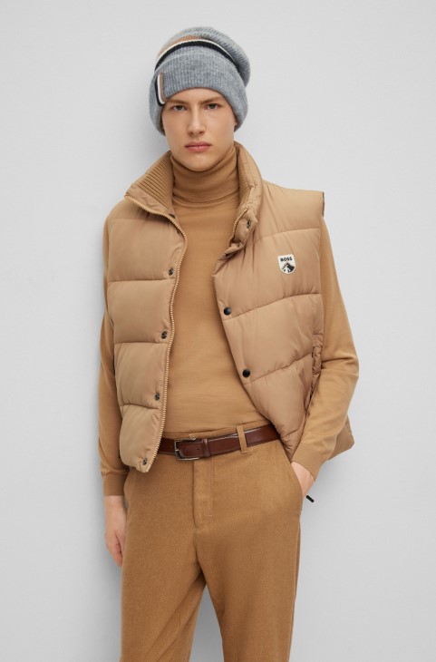 ασημί Hugo Boss Beanie καπέλο με ραβδώσεις με χαρακτηριστικές ρίγες
