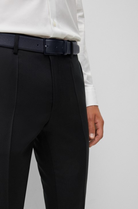 μαύρη δερμάτινη εμπριμέ ζώνη Hugo Boss με μεταλλική αγκράφα
